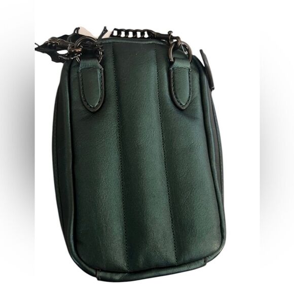 COACH TALL CAMERA CROSSBODY BAG METALLIC GREEN NWT - Picture 4 of 10